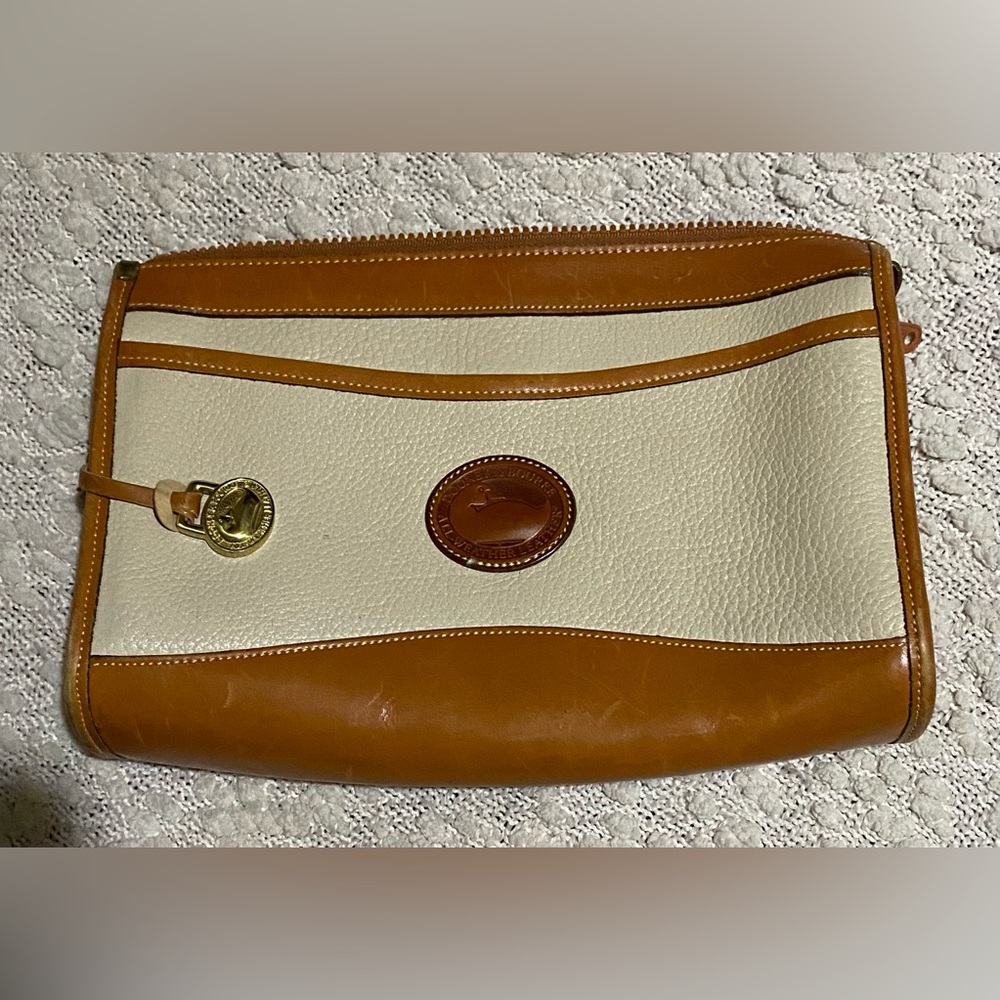 Vntg Dooney & Bourke Cream & Brown Pebble Leather Crossbody *No Strap*